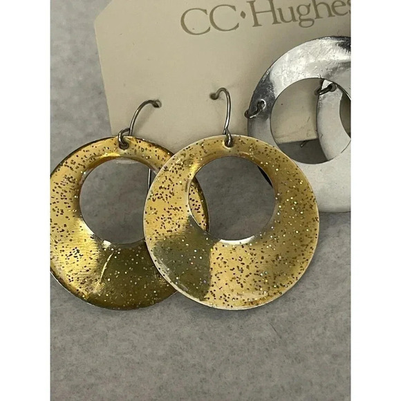 Vintage VTG CC Hughes Dangle Earrings 3 Pairs Gold Tone White Black Glitter - Picture 5 of 7